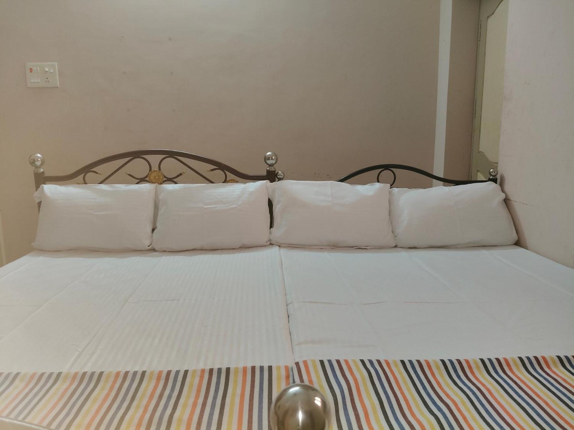 Dheeksha Homestay Tiruvannāmalai Екстериор снимка